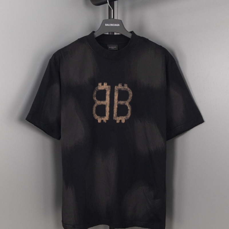 Ba*len*cia*ga t-shirts
